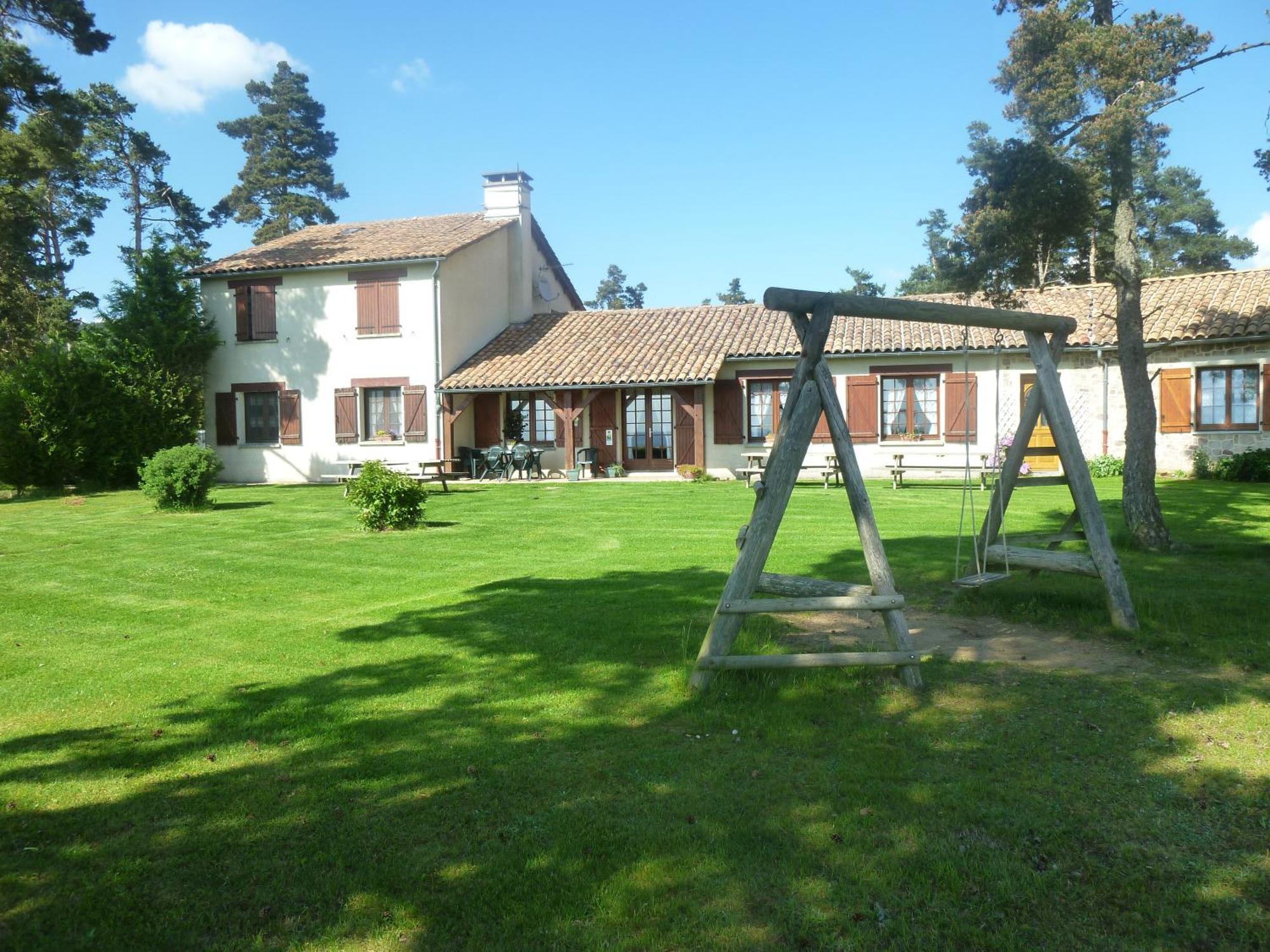 Auberge Les Volpilieres Ruynes-en-Margeride Экстерьер фото